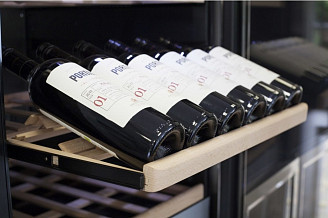 Винный холодильник CASO WineComfort 1800 Smart