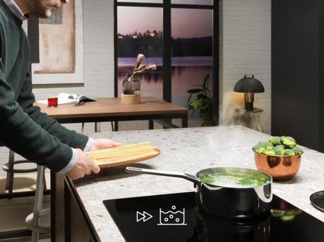 Варочная панель Electrolux LIL61424C