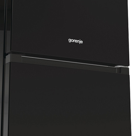 Отдельностоящий двухкамерный холодильник Gorenje RK6201SYBK