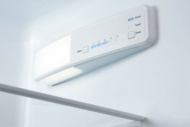 Встраиваемый холодильник Weissgauff WRKI 178 Inverter