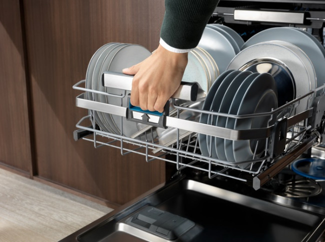 Встраиваемая посудомоечная машина Electrolux EEC967300L