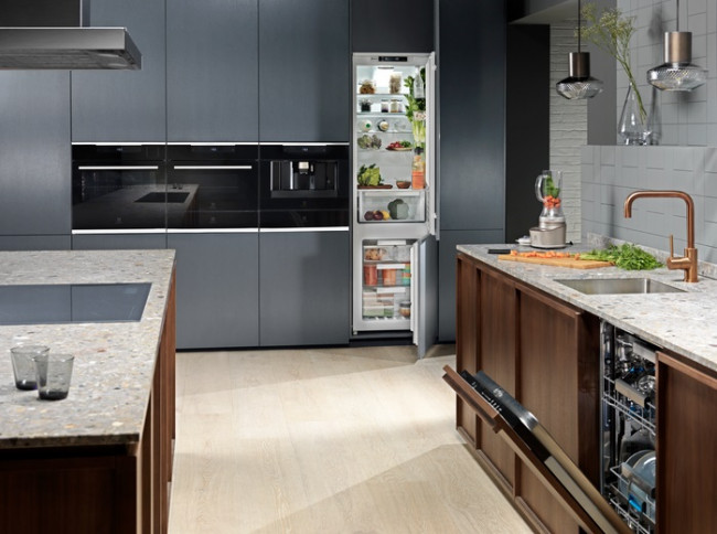 Встраиваемая посудомоечная машина Electrolux EEC967300L
