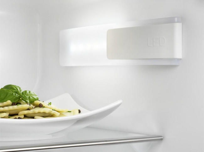 Встраиваемый холодильник Electrolux LRS4DF18S