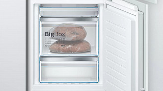 Встраиваемый двухкамерный холодильник Bosch KIN86AFF0