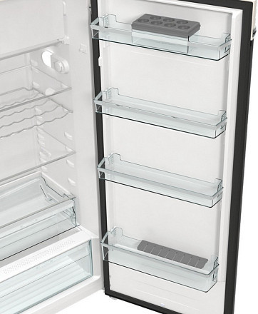 Отдельностоящий двухкамерный холодильник Gorenje OBRB615DBK